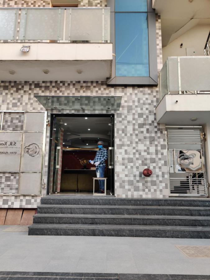 ホテル S R レジデンシー Zirakpur エクステリア 写真